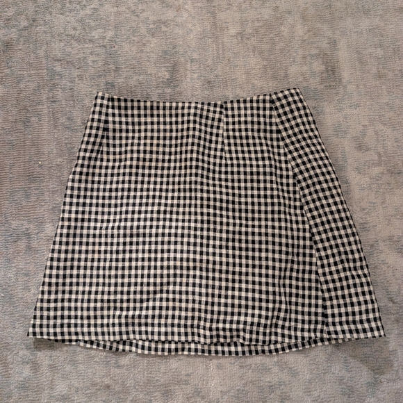 Reformation Dresses & Skirts - Reformation 100% Linen Black and White Gingham Mini Skirt
